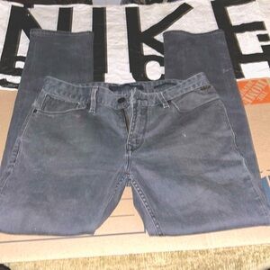 Guess LA  Slim straight Senim